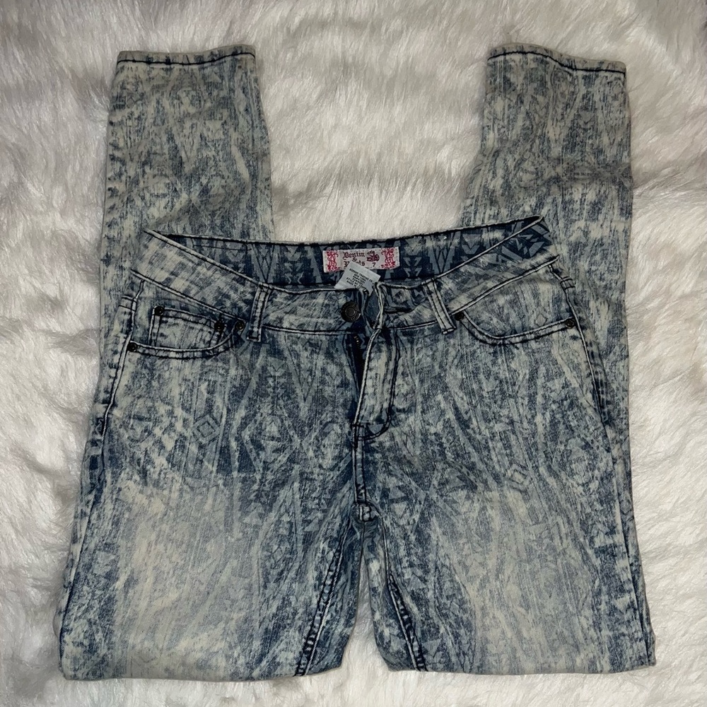 Stylish Blue Acid Wash Skinny Jeans